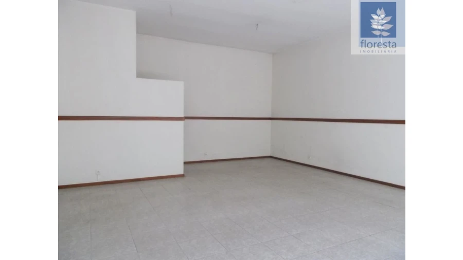 Loja para Venda em Braga (Maximinos, Sé e Cividade) Foto 5