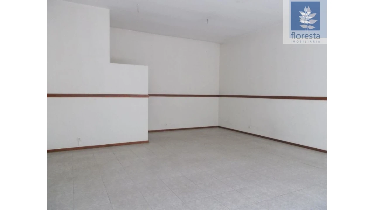 Loja para Venda em Braga (Maximinos, Sé e Cividade) Foto 5