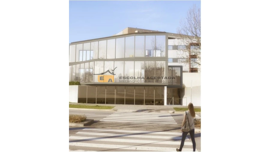 Terreno para Venda em Cidade da Maia Foto 3