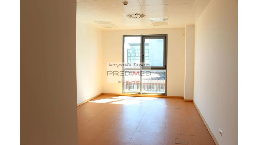 Escritório para Venda em Olivais Foto 2