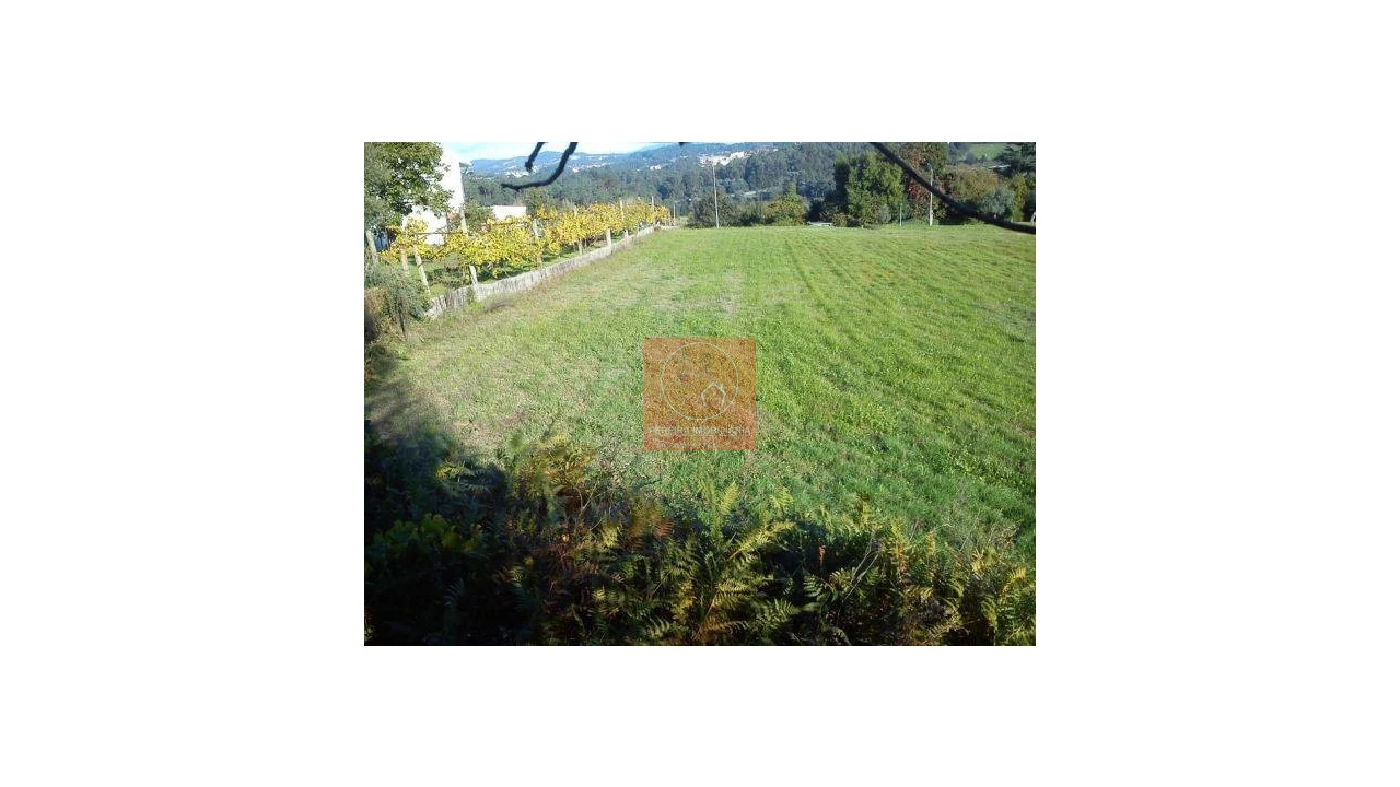 Terreno para Venda em Esmeriz e Cabeçudos Foto 1