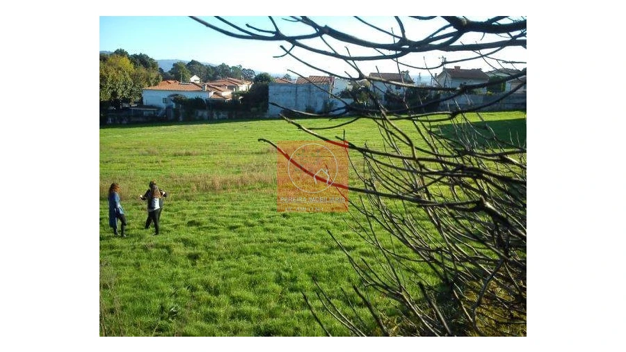 Terreno para Venda em Esmeriz e Cabeçudos Foto 3
