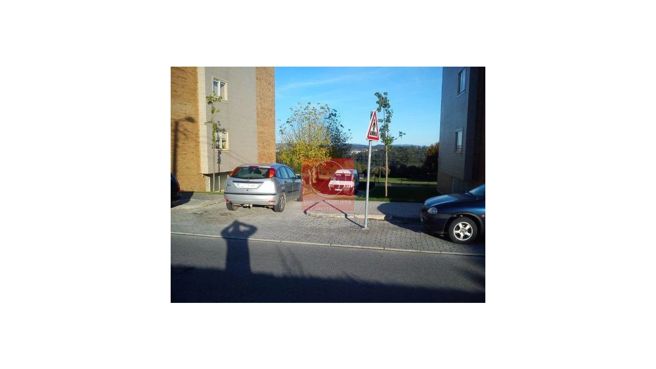 Terreno para Venda em Esmeriz e Cabeçudos Foto 7