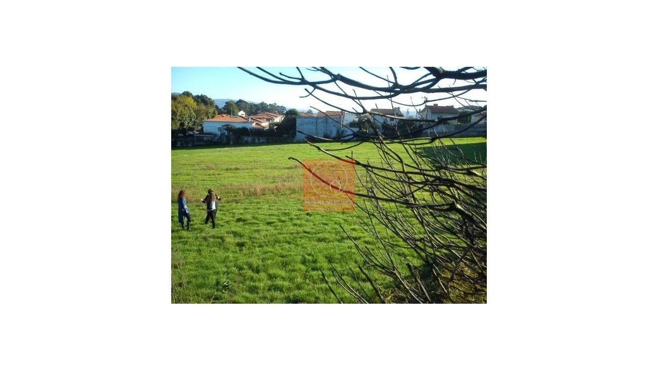 Terreno para Venda em Esmeriz e Cabeçudos Foto 3