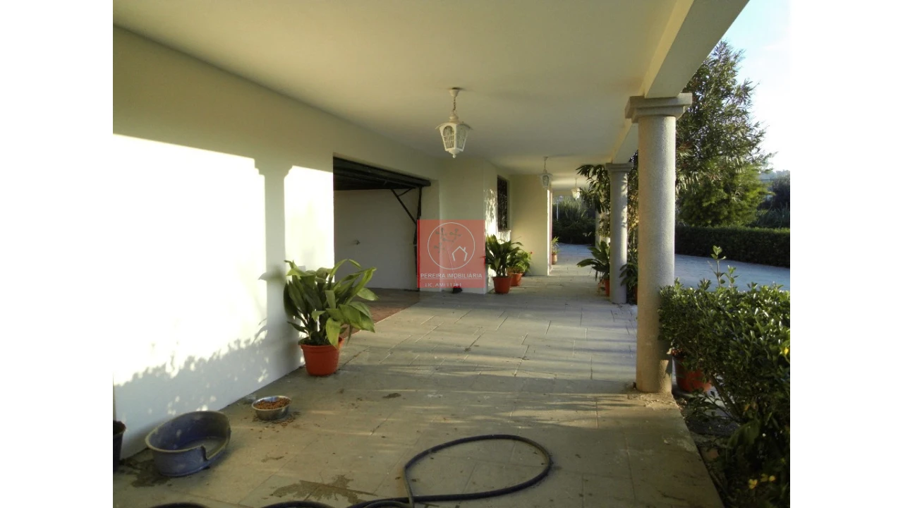 Moradia T8 para Venda em Forjães Foto 88