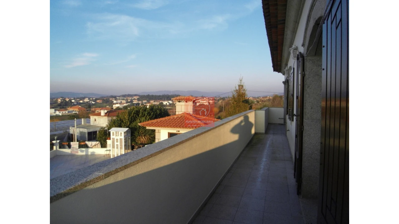 Moradia T8 para Venda em Forjães Foto 116