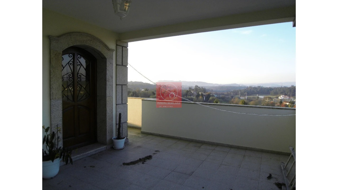 Moradia T8 para Venda em Forjães Foto 119