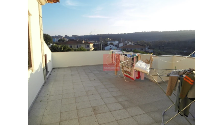 Moradia T8 para Venda em Forjães Foto 110