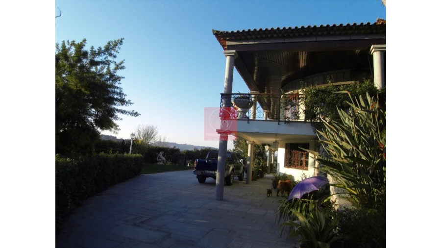 Moradia T8 para Venda em Forjães Foto 58