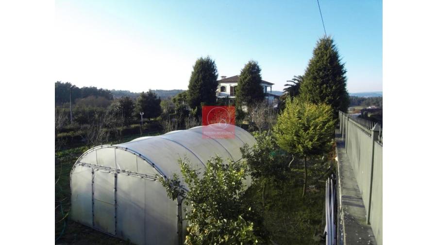 Moradia T8 para Venda em Forjães Foto 41