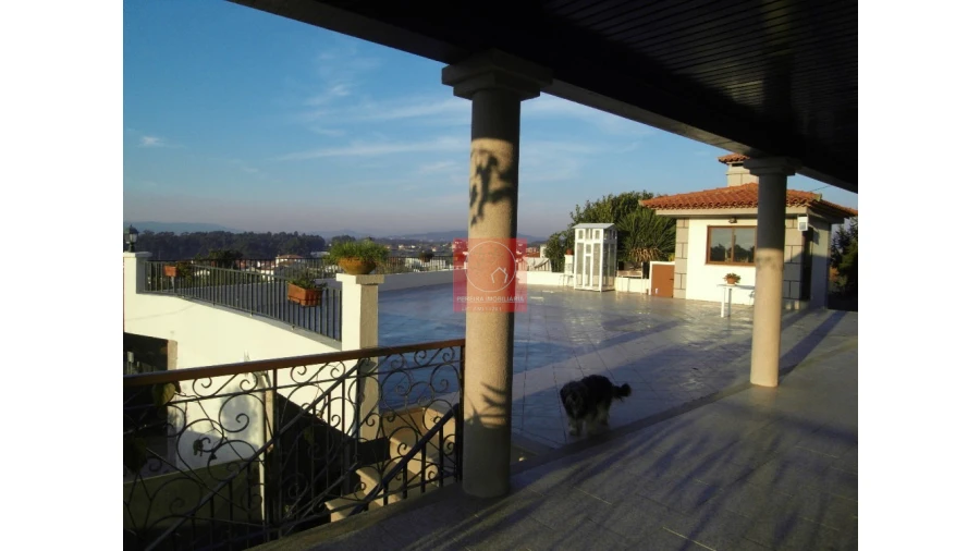 Moradia T8 para Venda em Forjães Foto 90