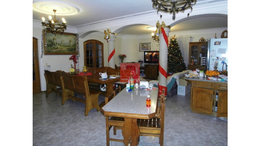 Moradia T8 para Venda em Forjães Foto 65