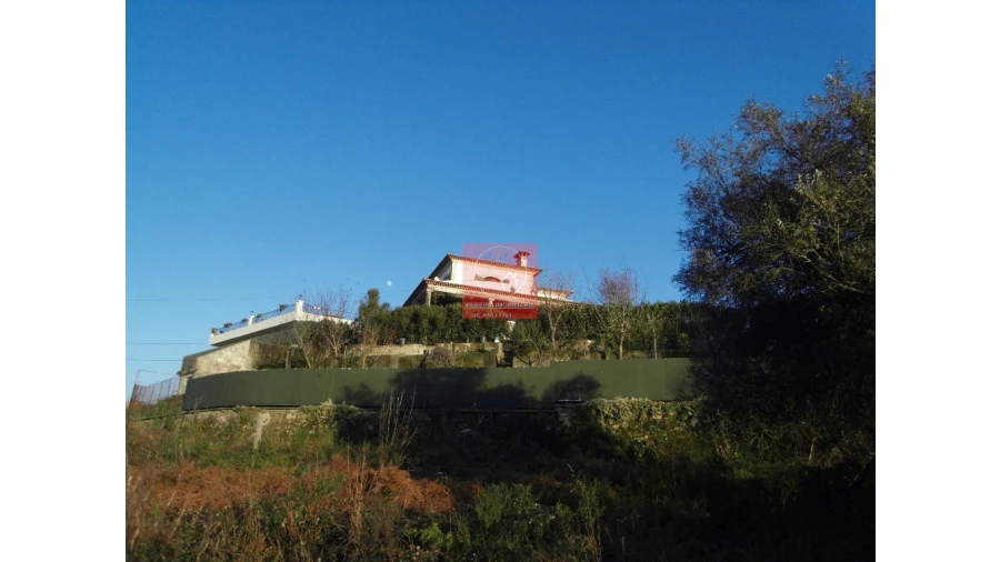 Moradia T8 para Venda em Forjães Foto 47