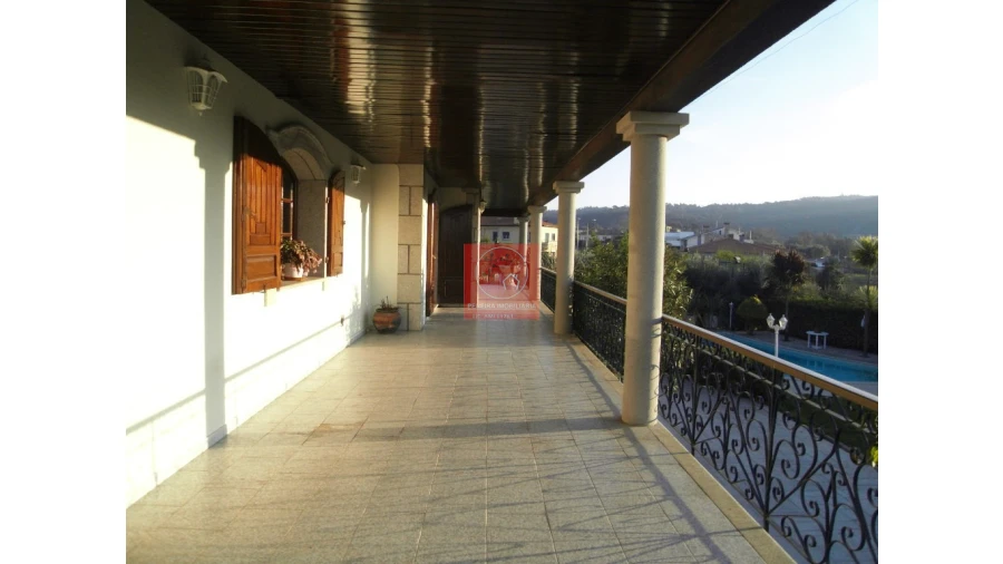 Moradia T8 para Venda em Forjães Foto 89