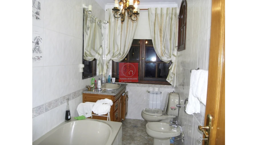 Moradia T8 para Venda em Forjães Foto 82