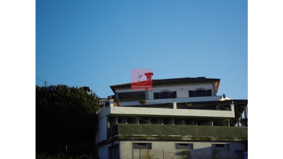 Moradia T8 para Venda em Forjães Foto 46