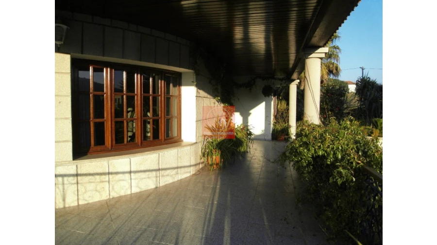 Moradia T8 para Venda em Forjães Foto 91