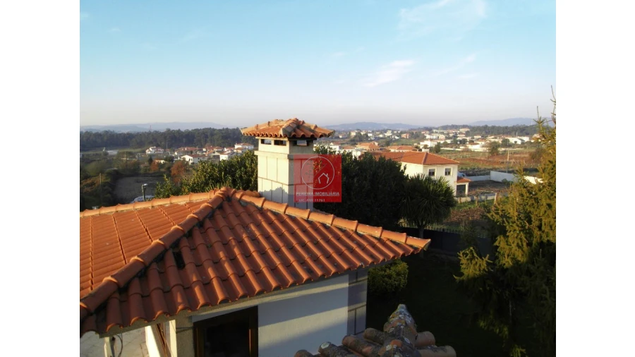 Moradia T8 para Venda em Forjães Foto 118