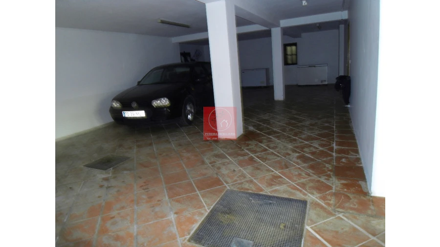 Moradia T8 para Venda em Forjães Foto 86