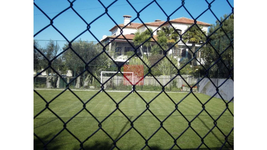 Moradia T8 para Venda em Forjães Foto 9