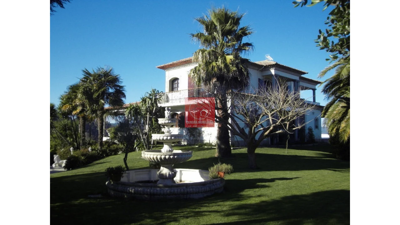 Moradia T8 para Venda em Forjães Foto 17