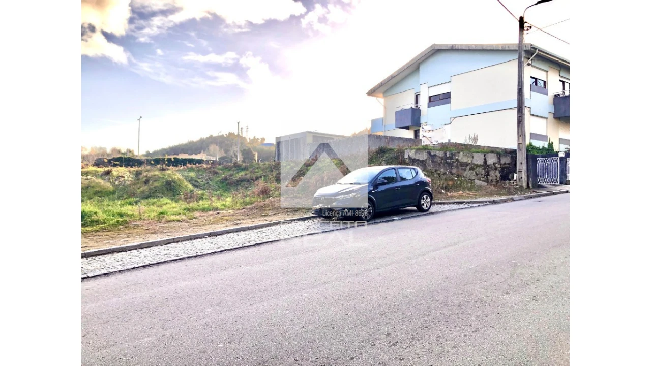 Terreno para Venda em Pedroso e Seixezelo Foto 1