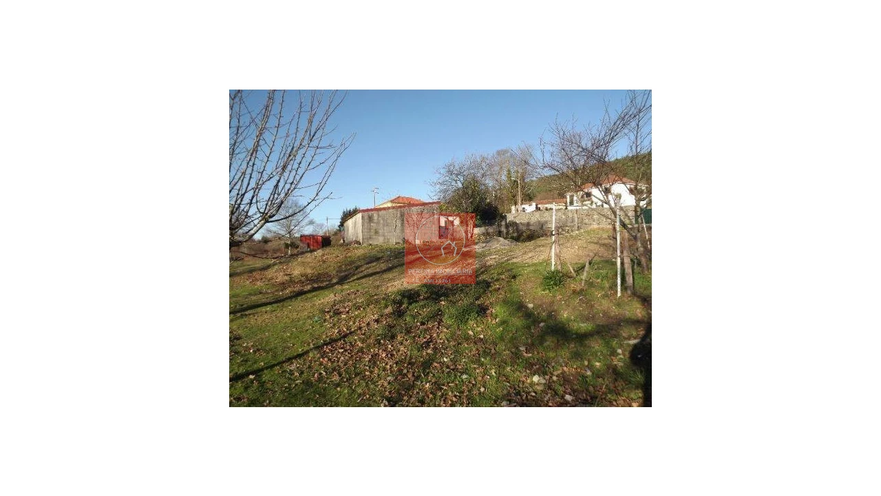 Terreno para Venda em Candemil e Gondar Foto 3