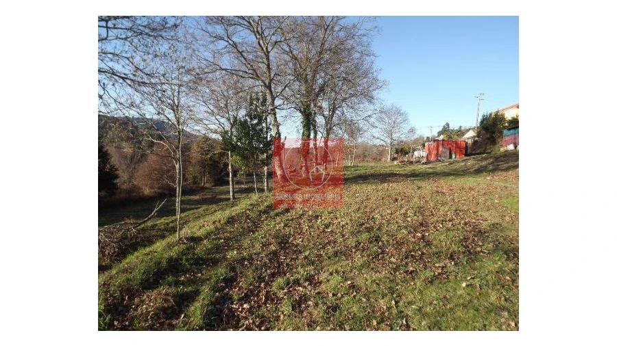 Terreno para Venda em Candemil e Gondar Foto 4