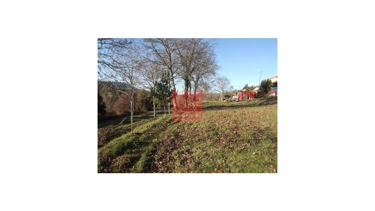 Terreno para Venda em Candemil e Gondar Foto 4