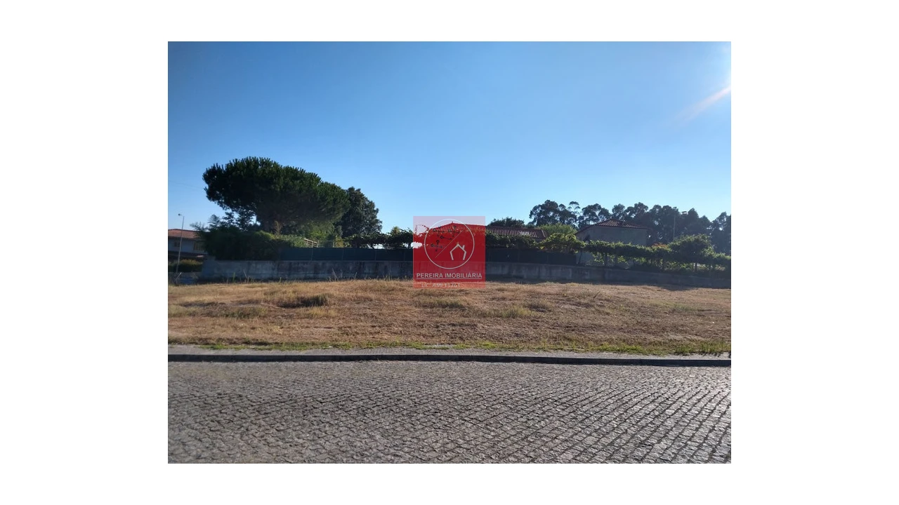 Terreno para Venda em Vermoim Foto 1