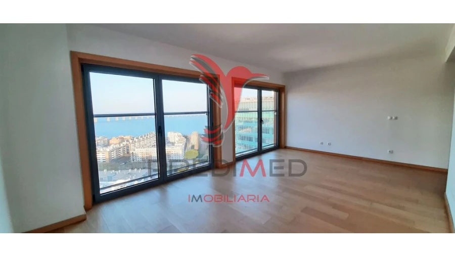 Apartamento T1 para Venda em Olivais Foto 7