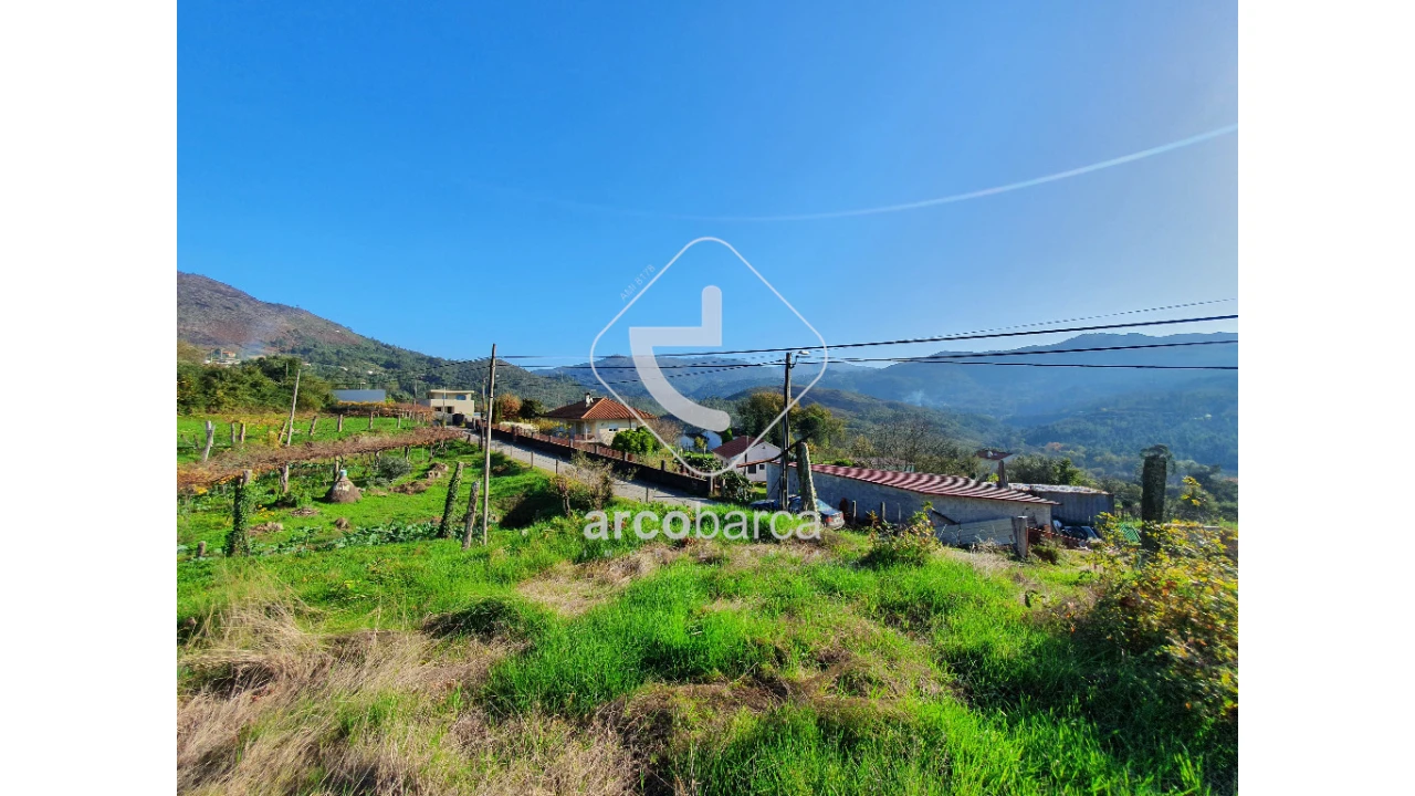Terreno para Venda em Alvora e Loureda Foto 3