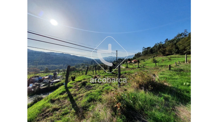 Terreno para Venda em Alvora e Loureda Foto 6