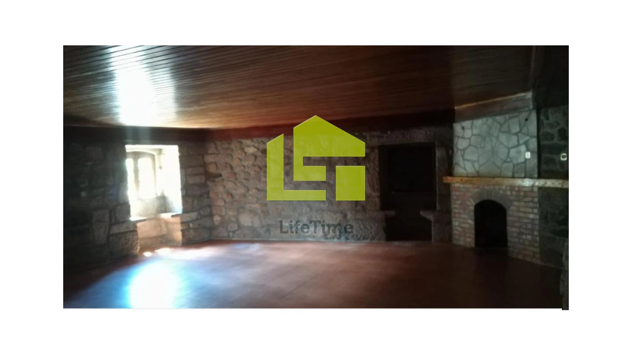 Moradia T5 para Venda em Telões Foto 5