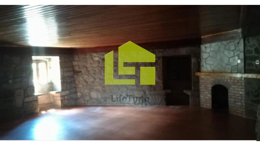 Moradia T5 para Venda em Telões Foto 5