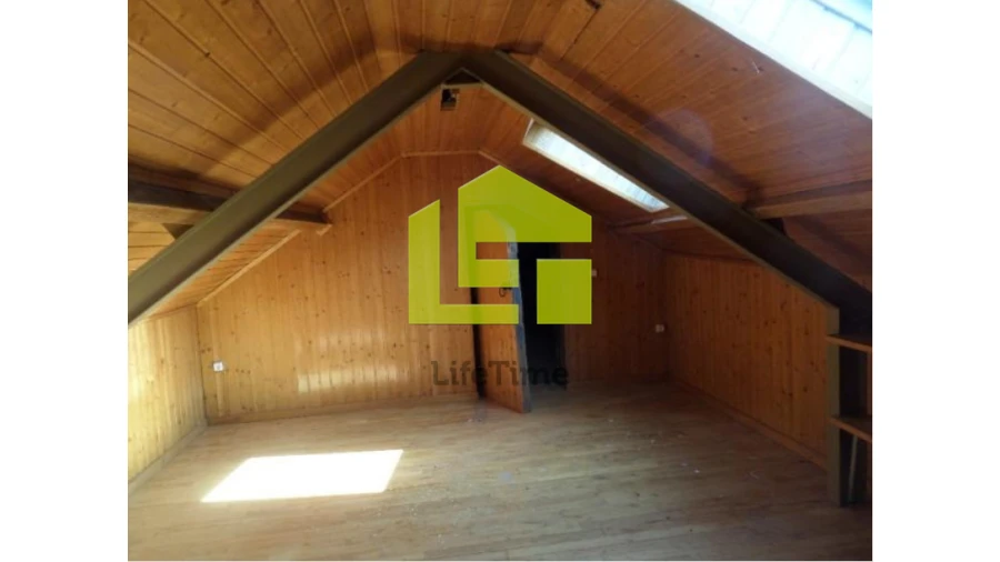 Moradia T5 para Venda em Telões Foto 8