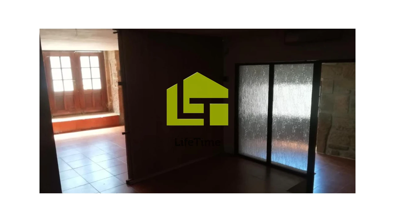 Moradia T5 para Venda em Telões Foto 6