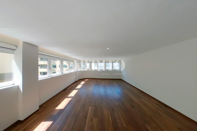 Apartamento T3 para Venda em Póvoa de Varzim, Beiriz e Argivai Foto 4