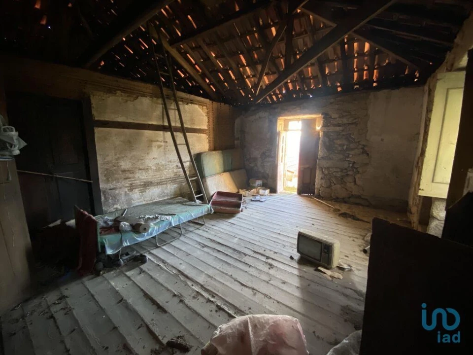 Moradia T3 para Venda em Vale Foto 8