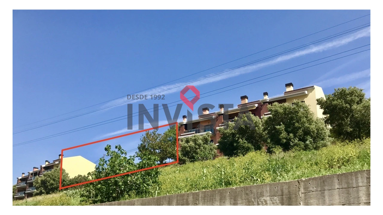 Terreno para Venda em Alverca do Ribatejo e Sobralinho Foto 1