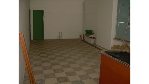 Loja para Venda em Almada, Cova da Piedade, Pragal e Cacilhas