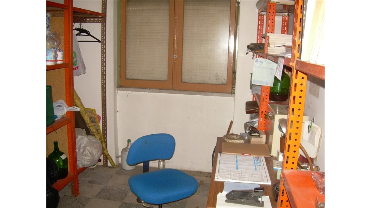 Loja para Venda em Almada, Cova da Piedade, Pragal e Cacilhas Foto 4