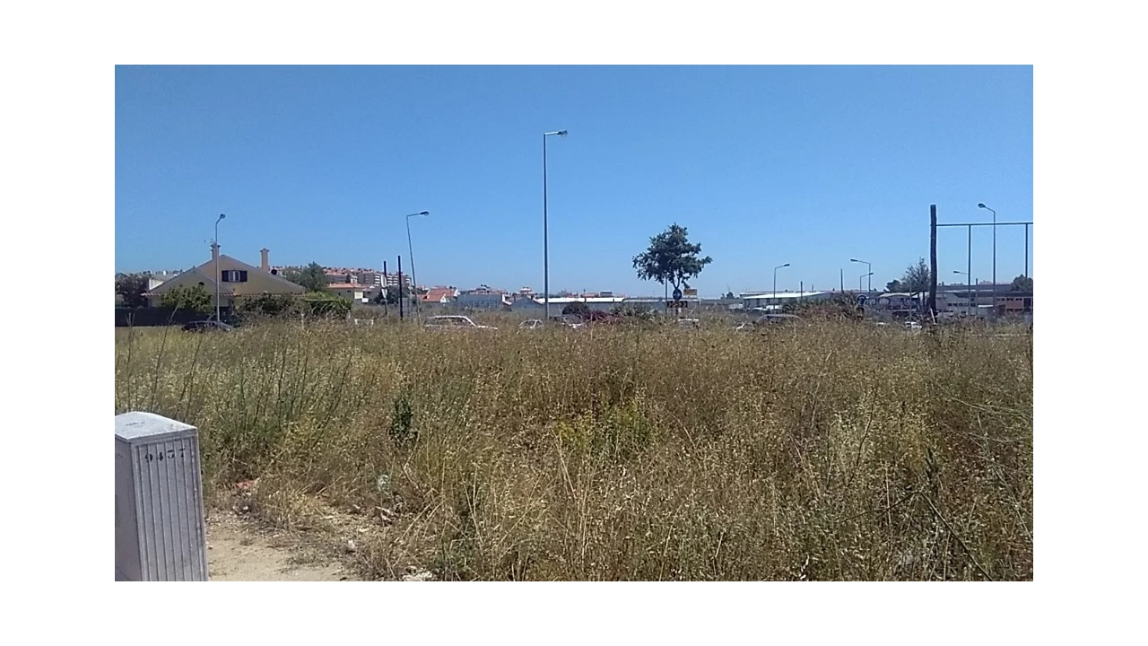 Terreno para Venda em São Domingos de Rana Foto 2