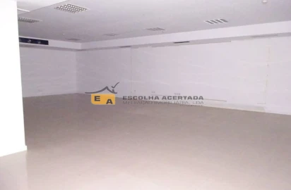 Loja para Arrendamento em Cedofeita, Santo Ildefonso, Sé, Miragaia, São Nicolau e Vitória