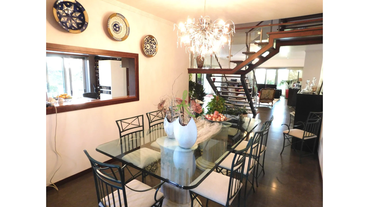 Apartamento T4 para Venda em Portimão Foto 7