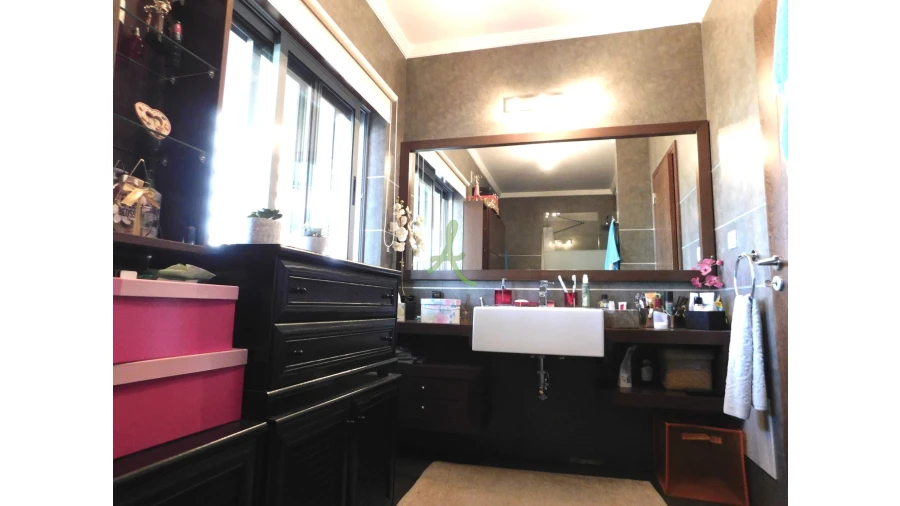 Apartamento T4 para Venda em Portimão Foto 23