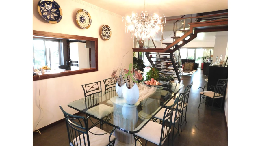 Apartamento T4 para Venda em Portimão Foto 7