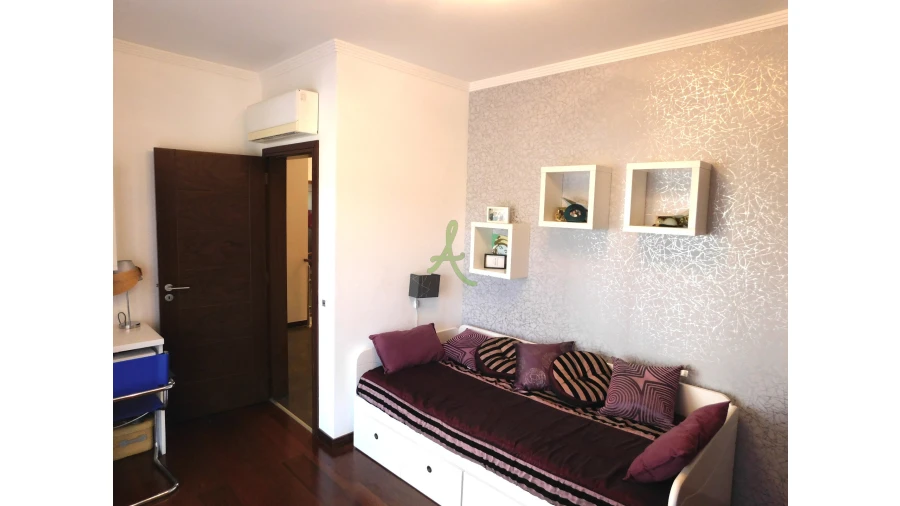Apartamento T4 para Venda em Portimão Foto 22