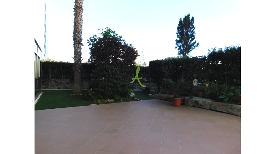 Apartamento T4 para Venda em Portimão Foto 36