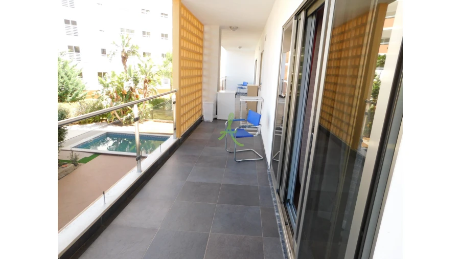 Apartamento T4 para Venda em Portimão Foto 8